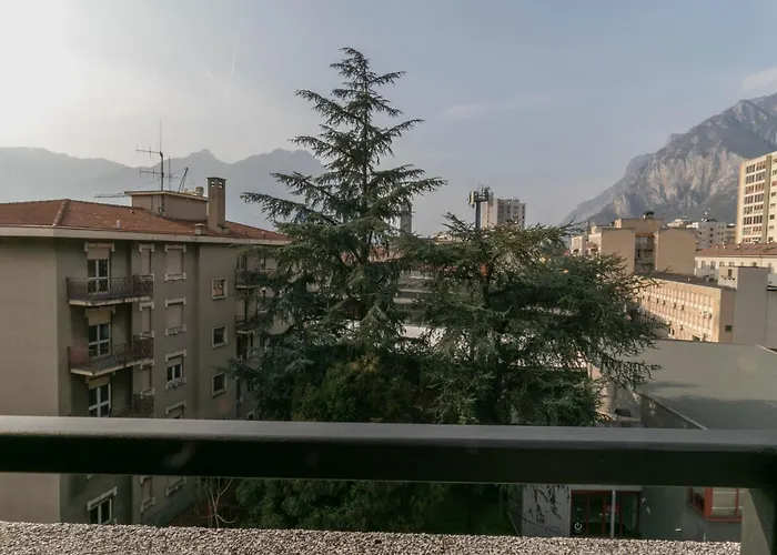 Ponte Vecchio Family