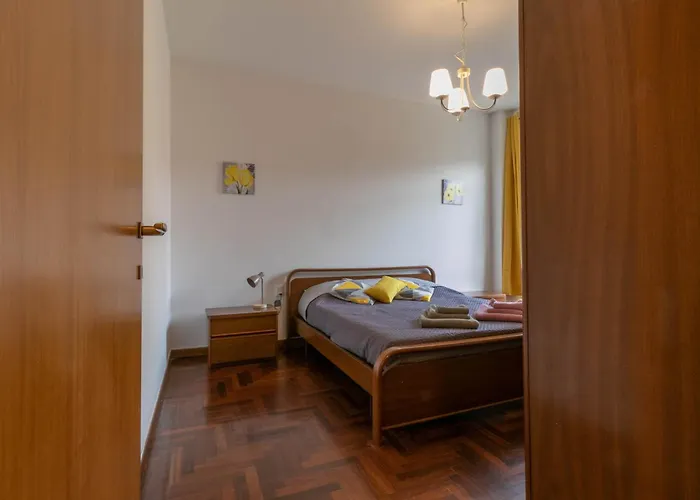 Ponte Vecchio Family